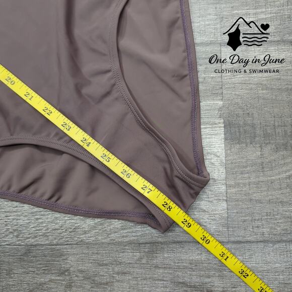 Charmleaks High Back One Piece Swimsuit Size L - Picture 5 of 6